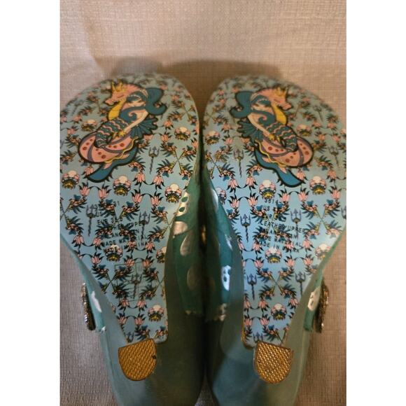 Irregular Choice Heart Skull Heels Sz 7.5 Teal Silver Suede Snap Buttom - Picture 4 of 10
